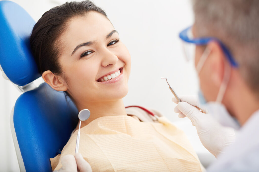 Root Canal vs. Filling in Dundee: What Does Your Tooth Need?